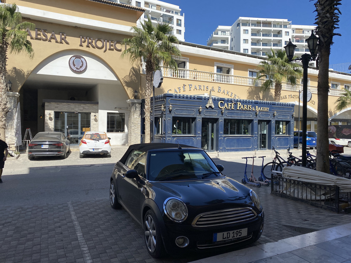 Известный жилой комплекс в Искеле