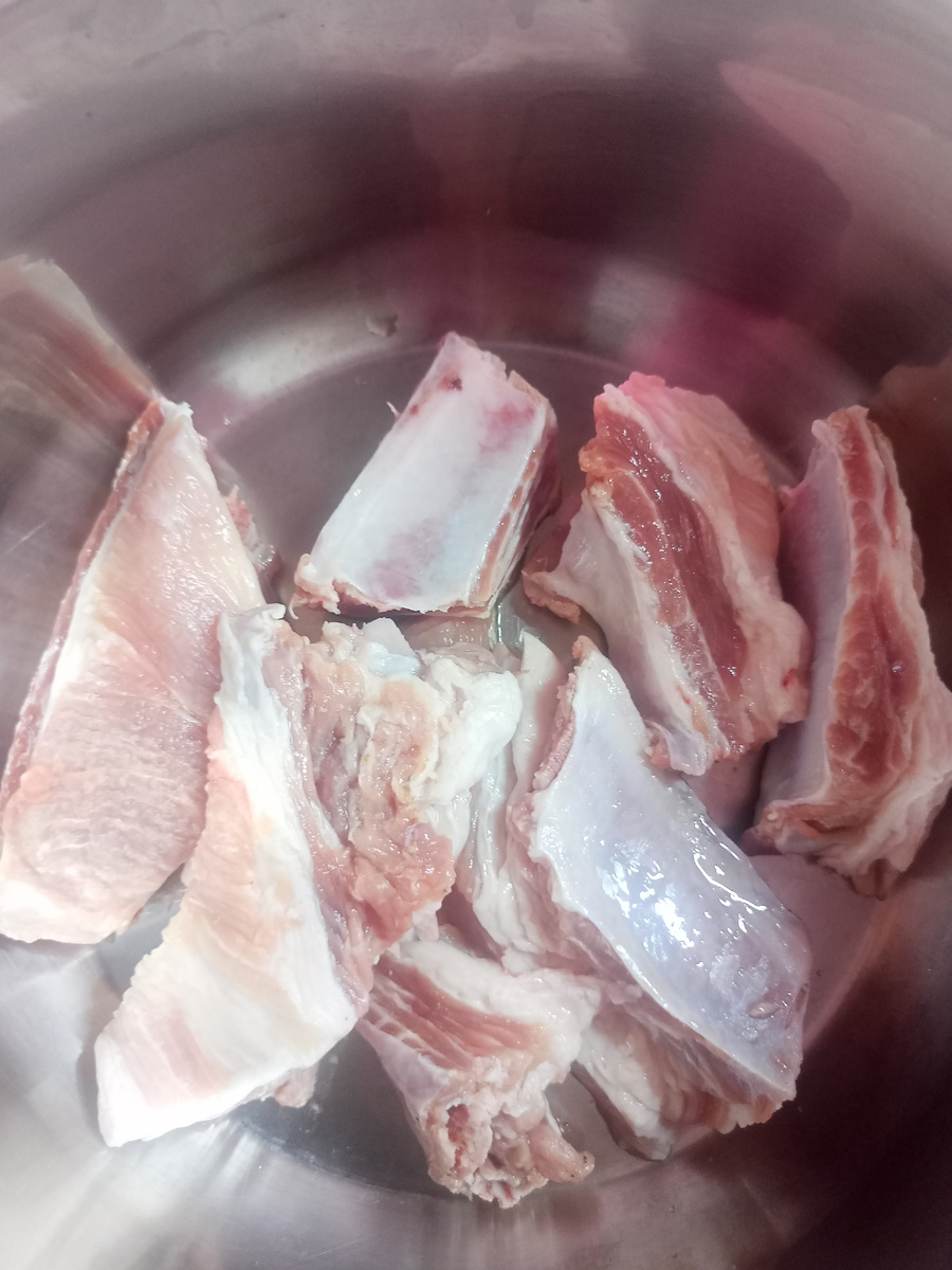 Свиные рёбрышки.