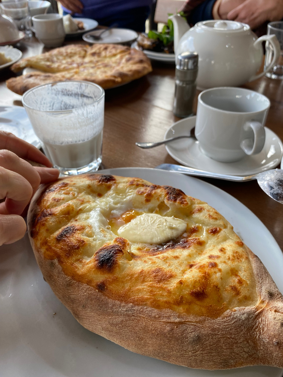 Не только лодочками славится абхазская кухня