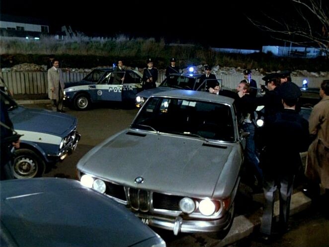 Пролистните изображение, чтобы увидеть следующий кадр из фильма «Каморрист» (1986)