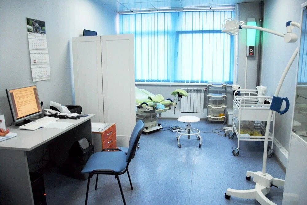 Вид современного кабинета проктолога