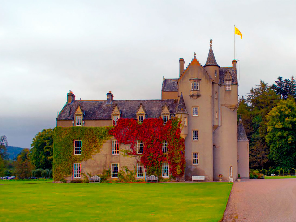 Замок Баллиндаллох