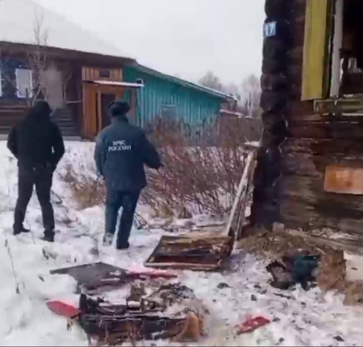    Жилой деревянный дом вспыхнул в Семенове сегодня