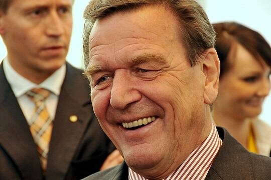    Экс-глава Bild Кай Дикманн признал ошибки в освещении деятельности бывшего канцлера Германии Герхарда Шрёдера