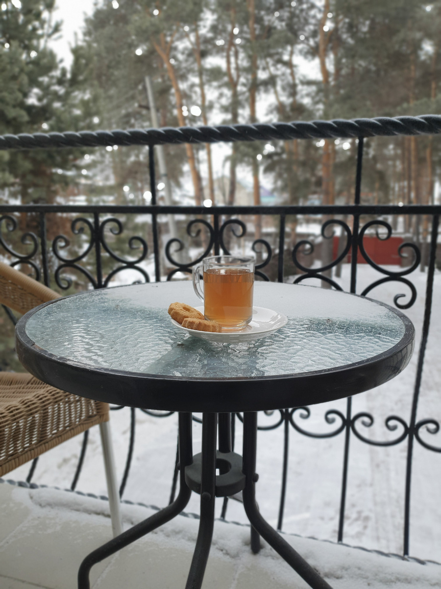 вид из номера сьют отель Усадьба Еловое Новоабзаково