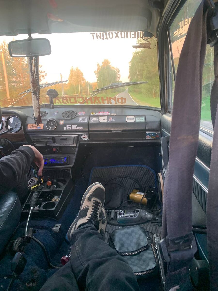 Ох уж эта приборная панель,какой же секс.