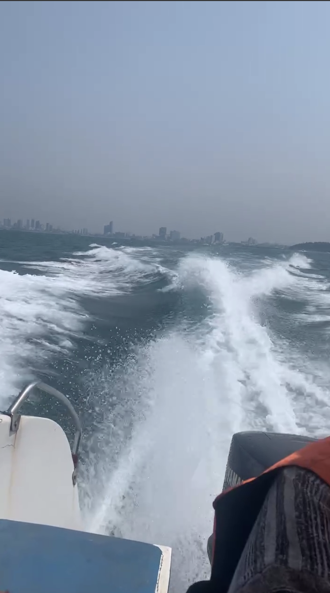 Вдали виднеется Паттайя