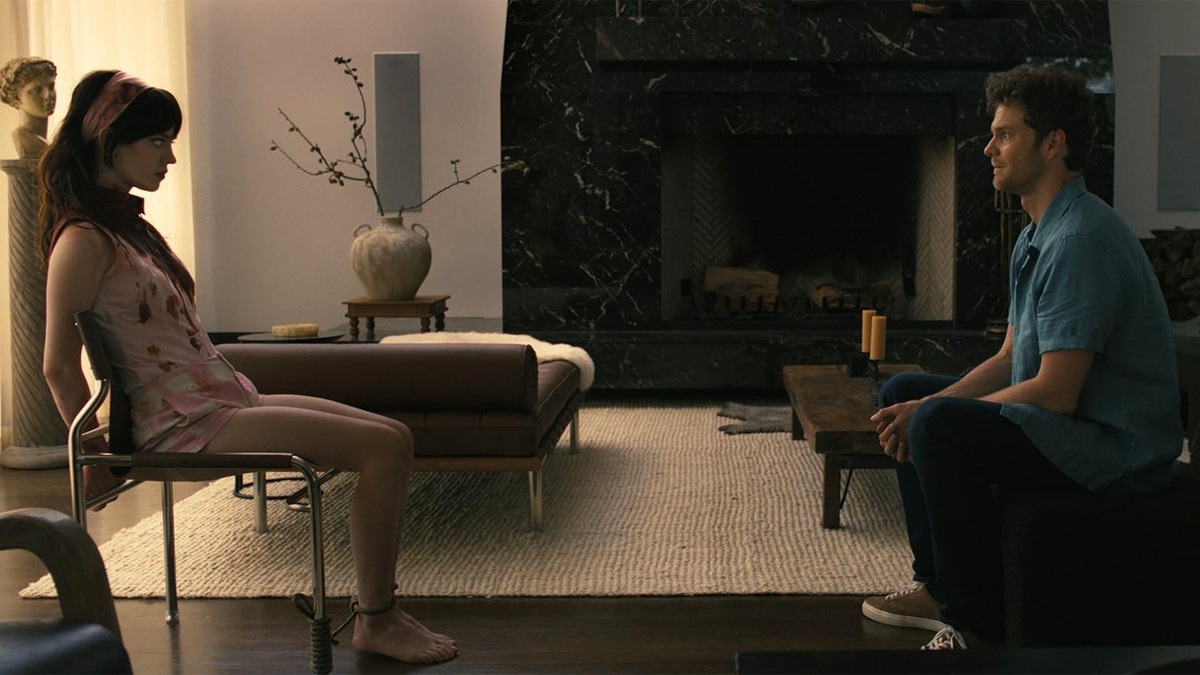 "Компаньон" фильм 2025