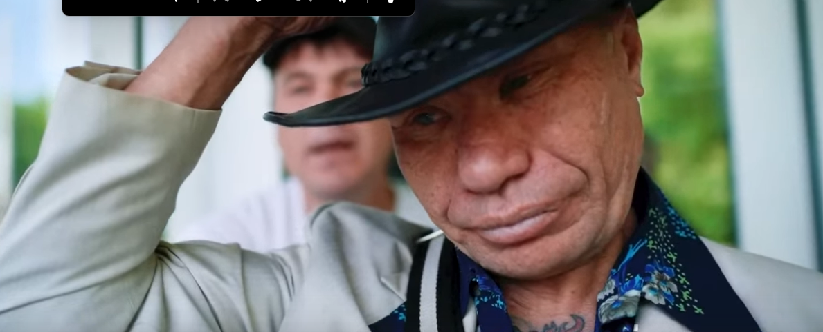 Монгол искал невесту на Первом канале в ковбойской шляпе