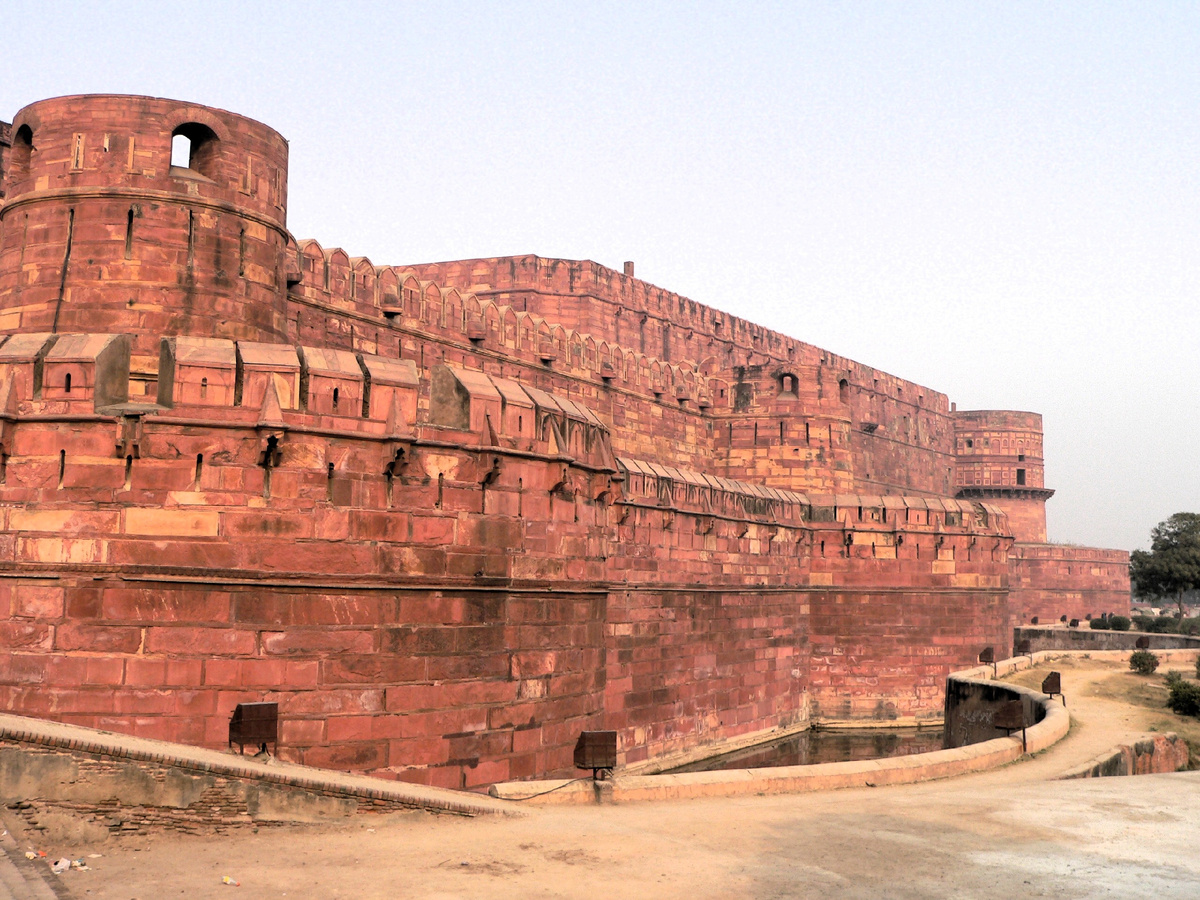 Крепостной вал форта Агра