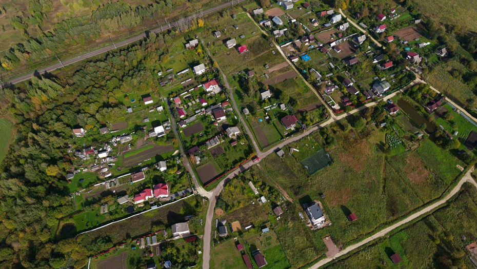    Вид на деревню Сабры в Гатчинском районе Ленобласти с высоты птичьего полёта Автор фото: "Яндекс Панорамы"