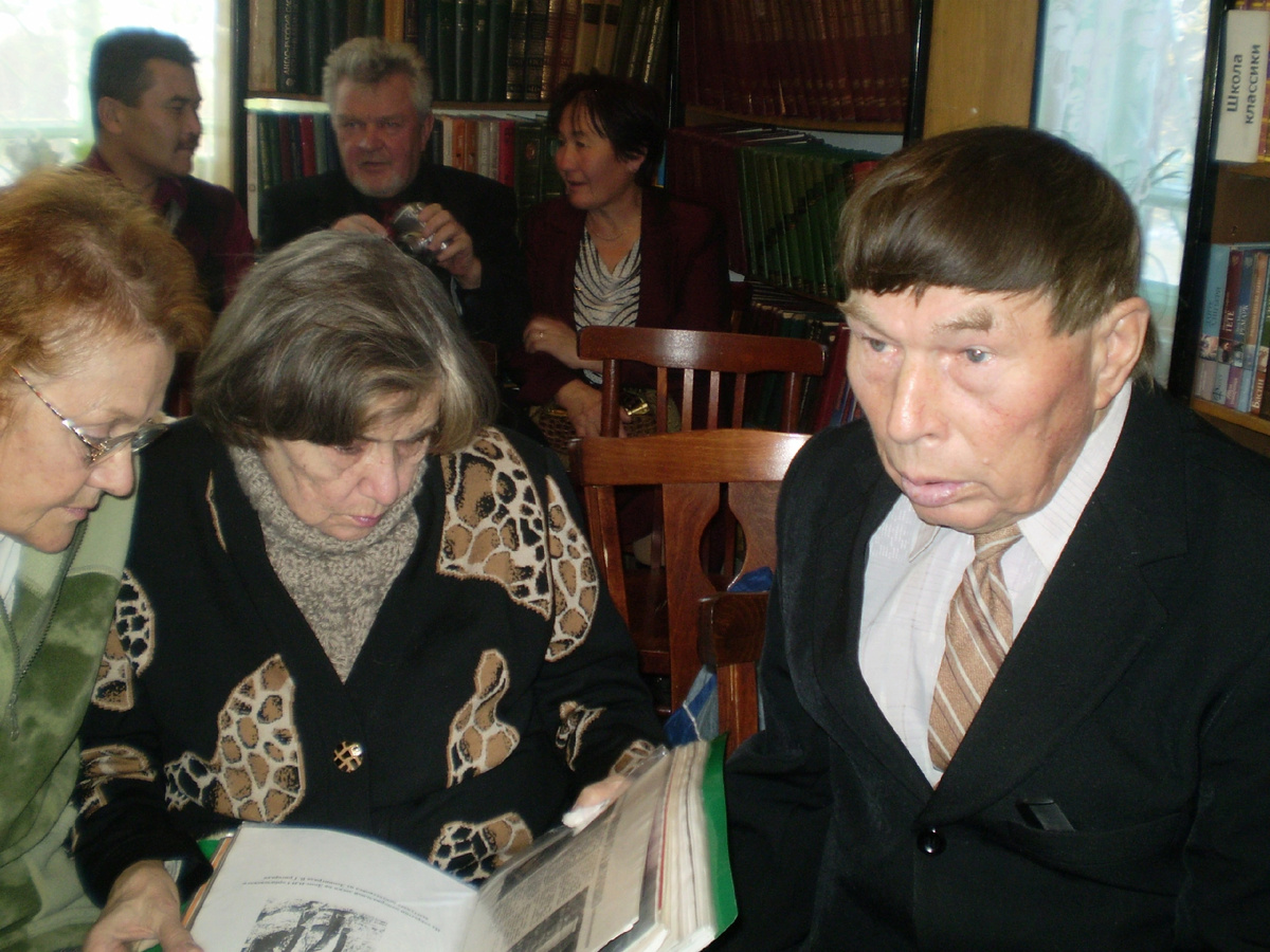 Справа - Павел Константинович Лучкин. Снимок из архива автора. 