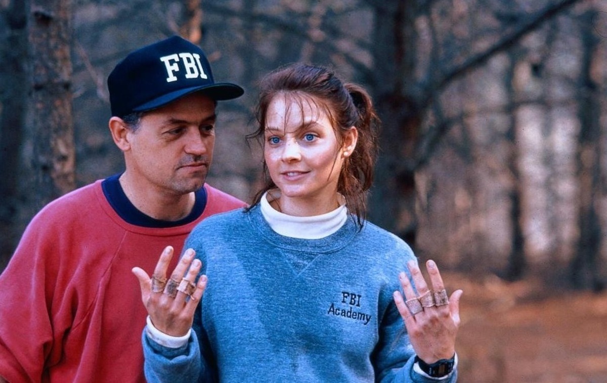 Кадры из фильма "Молчание ягнят" (1991).