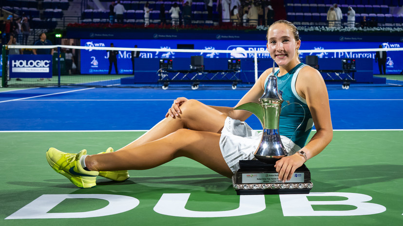 «У меня нет слов». Андреева впервые выиграла турнир WTA 1000 и стала девятой ракеткой мира — ей точно всего 17?