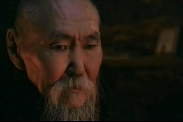    Снайпер стал мудрым стариком-охотником. Фото:  Кадр из фильма