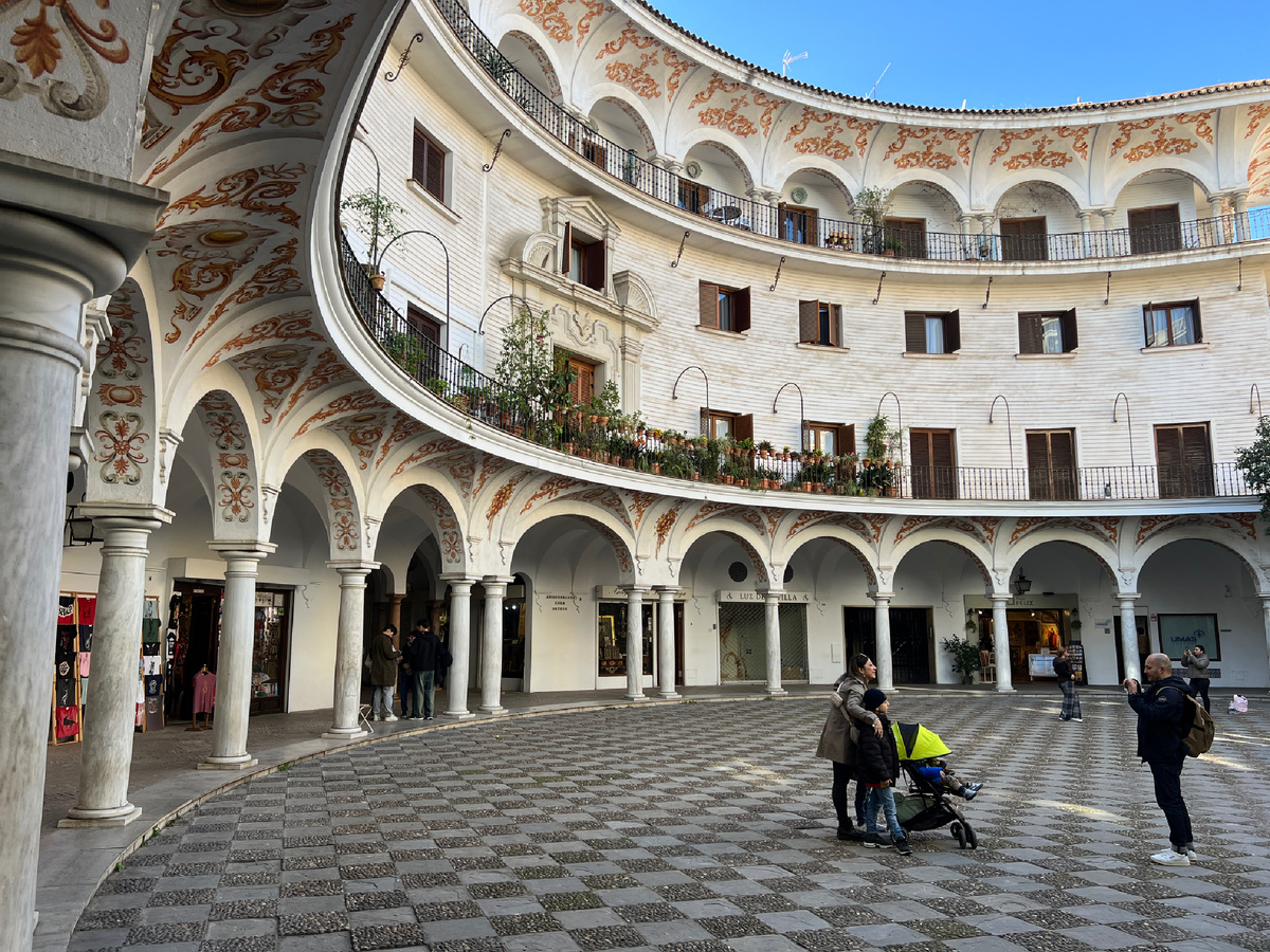 Площадь дель-Кабильдо, Севилья, Испания