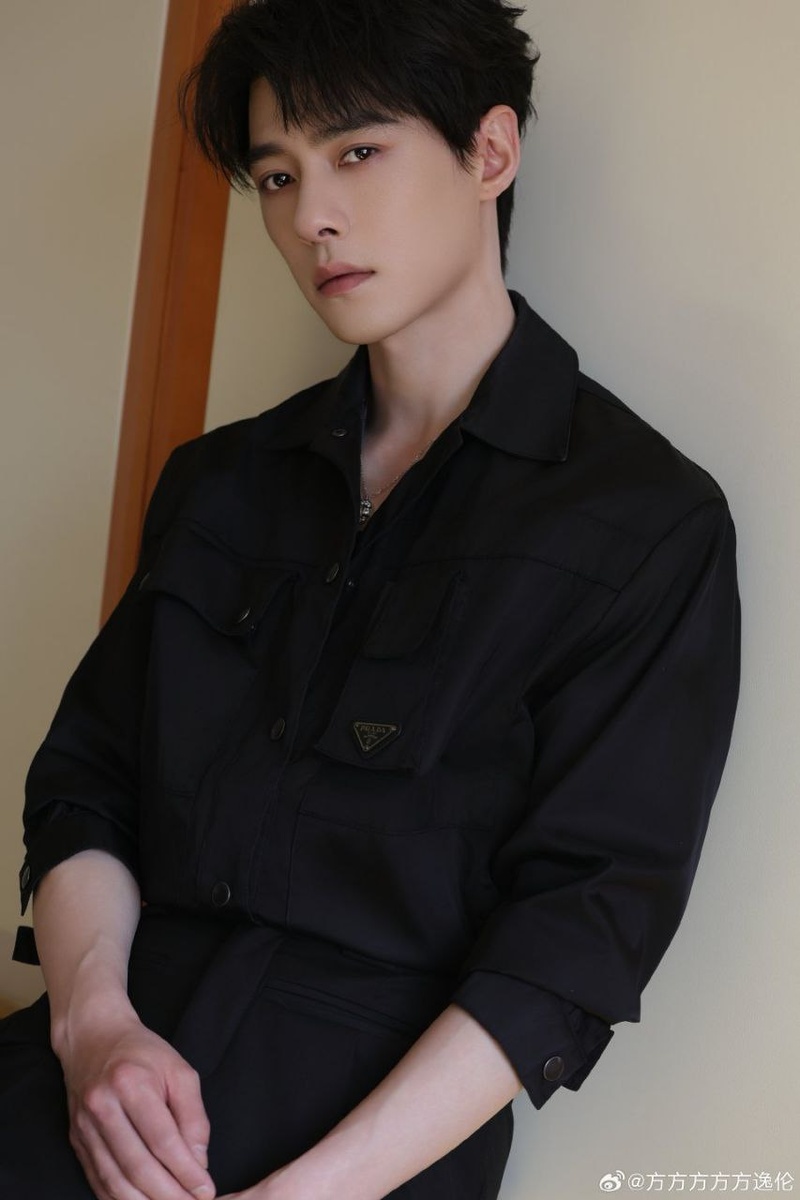 Актёр Фан Илунь, листайте галерею