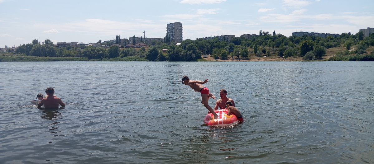 Июль, пляж Камышин