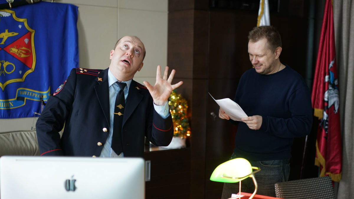 Сергей Бурунов и Илья Куликов на съёмках сериала «Полицейский с Рублёвки»