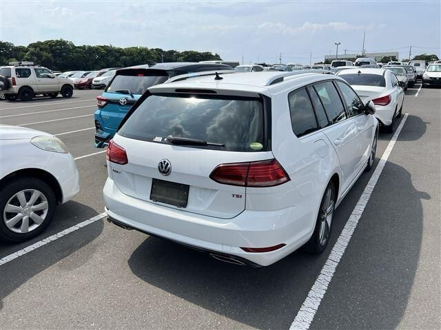 Фото: Volkswagen Golf