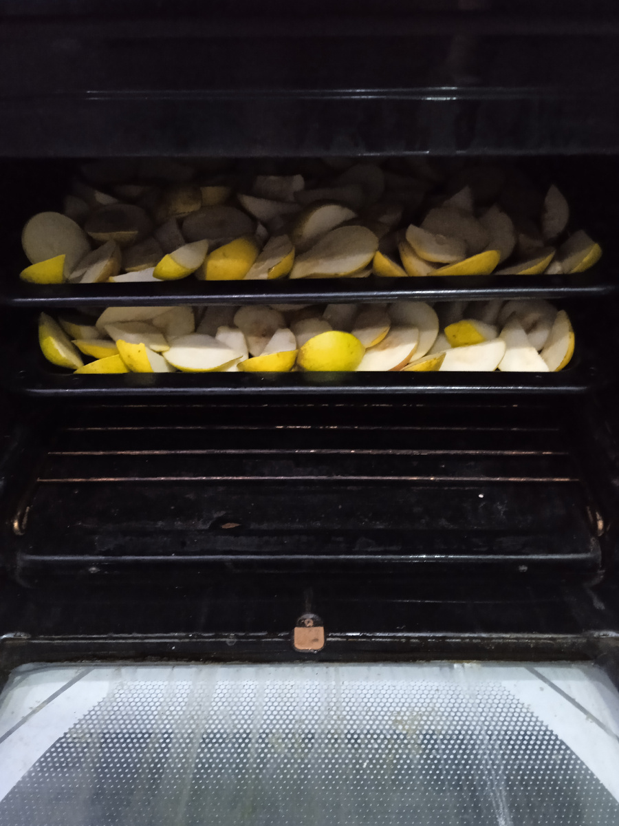 В духовке получаются, как карамельные