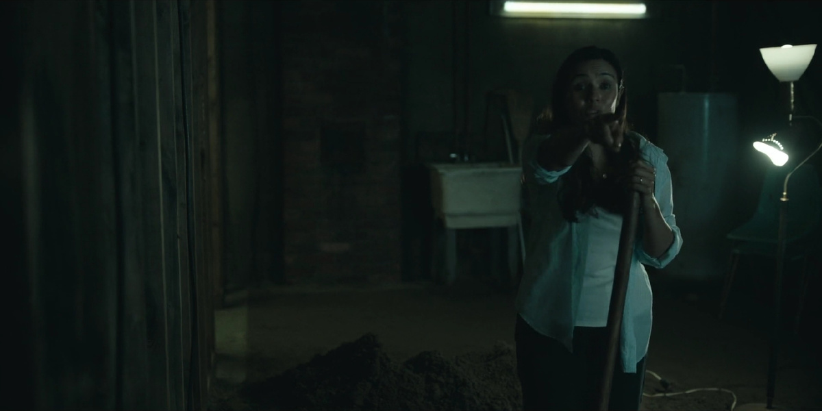 - Смотрите все! Вон чувак, которому нравится наш сериал!