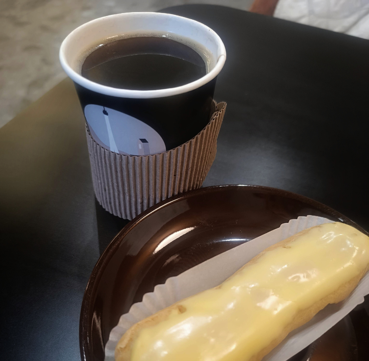 Кофе+ эклер в подарок