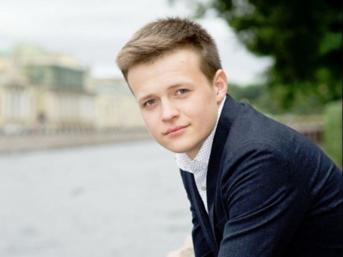 Никита. https://img.rosbalt.ru/photobank/3/9/b/c/CfrcjzDW-1280.jpg