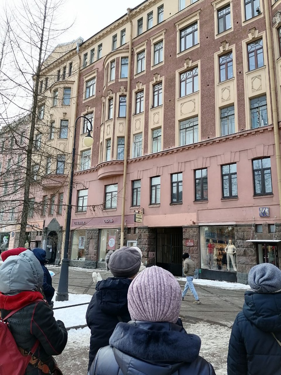 Листайте галерею