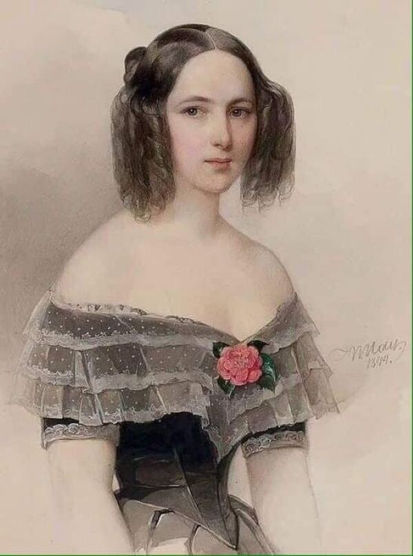 Натали в юности