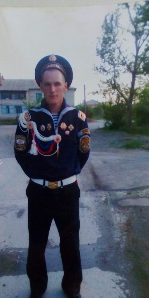     Срочная служба Андрея Клабуковаа проходила на гвардейском ракетном крейсере «Москва» в Севастополе. Фотографии предоставлены А.Клабуковым Наталья Игнатова