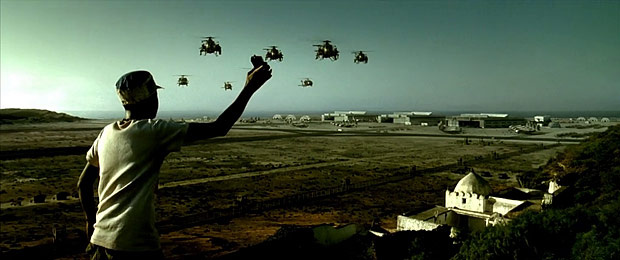 Кадр из фильма "Черный ястреб" (2001)