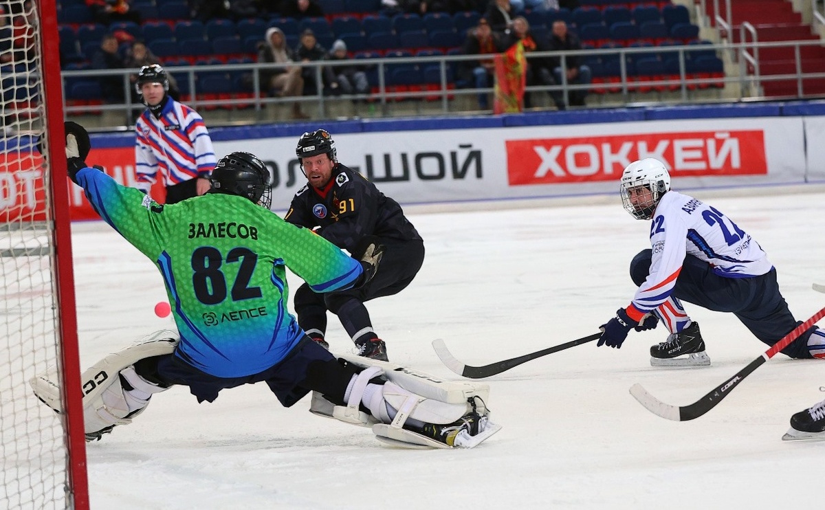 22 февраля 2025 года. Хабаровск. Арена "Ерофей". "СКА-Нефтяник" против "Родины"