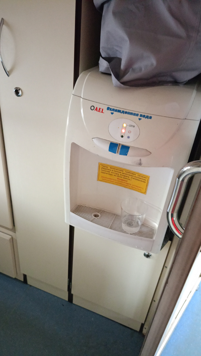 Водичка приятная. Стараюсь пить побольше, чтобы не было обезвоживания😀