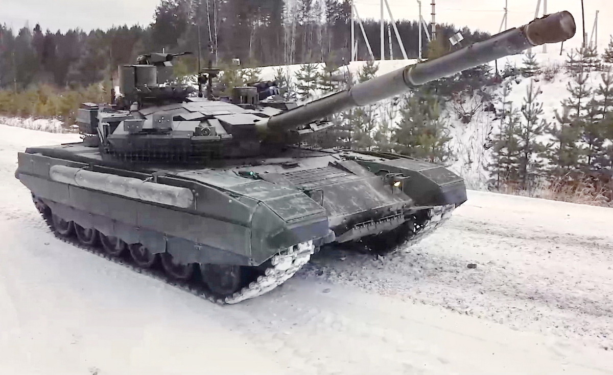 Испытания КАЗ «Арена-М» в составе Т-90М на испытательном полигоне УВЗ. Кадры УВЗ