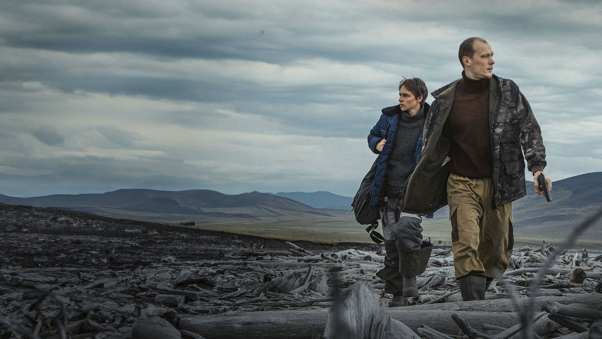 Фото из постера к фильму «Кончится лето»