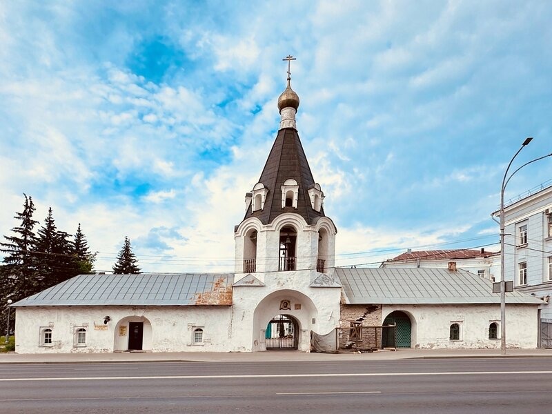Колокольня церкви Михаила и Гавриила Архангелов