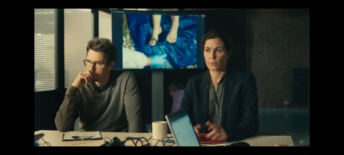 Кадр из сериала. 