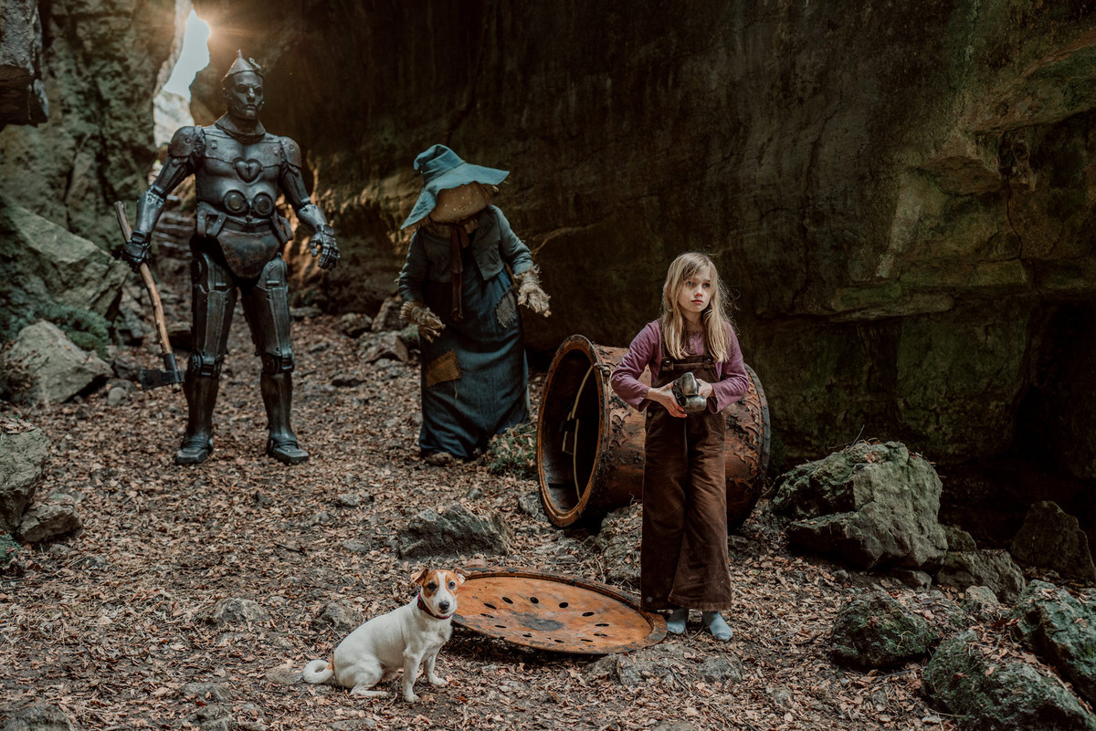 Элли со своими друзьями 