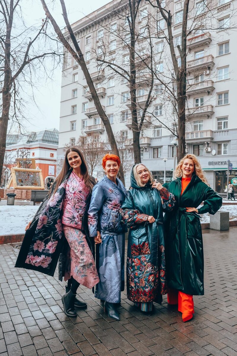    Наталия Лесниковская, Оксана Сташенко, Марина Яковлева, Евгения Лютая предоставлено организаторами, фото Юлии Ханиной.