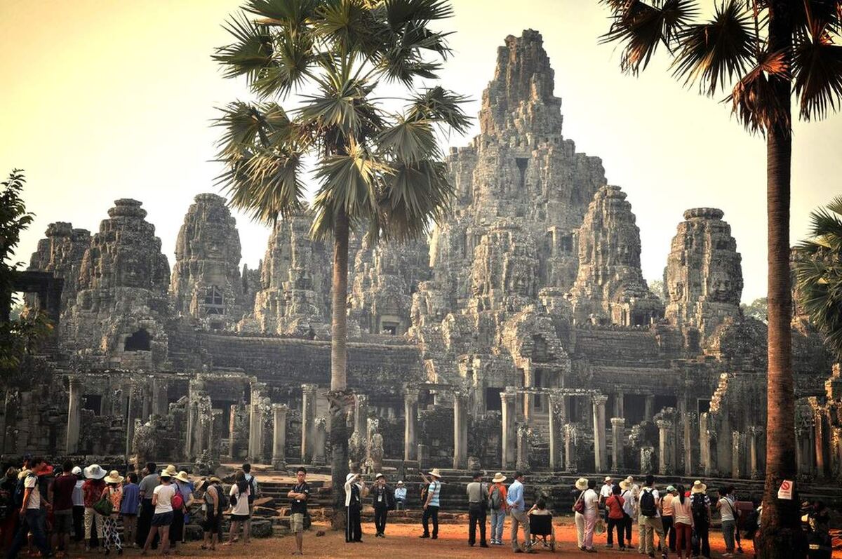 Храм Байон. Источник: Яндекс картинки