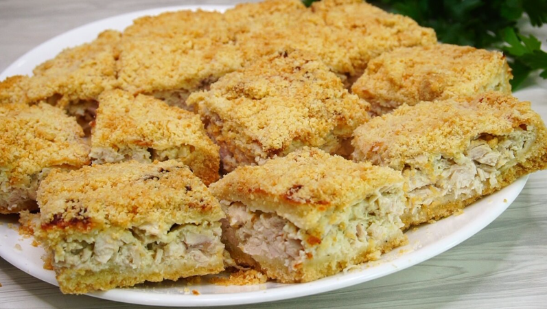 Классный рецепт... Раньше так не делала... Легко готовится, а главное много времени не займет. Королевская ватрушка с мясом.