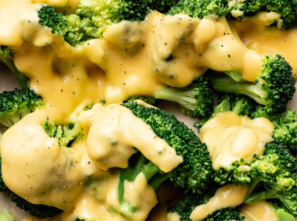 Брокколи с соусом