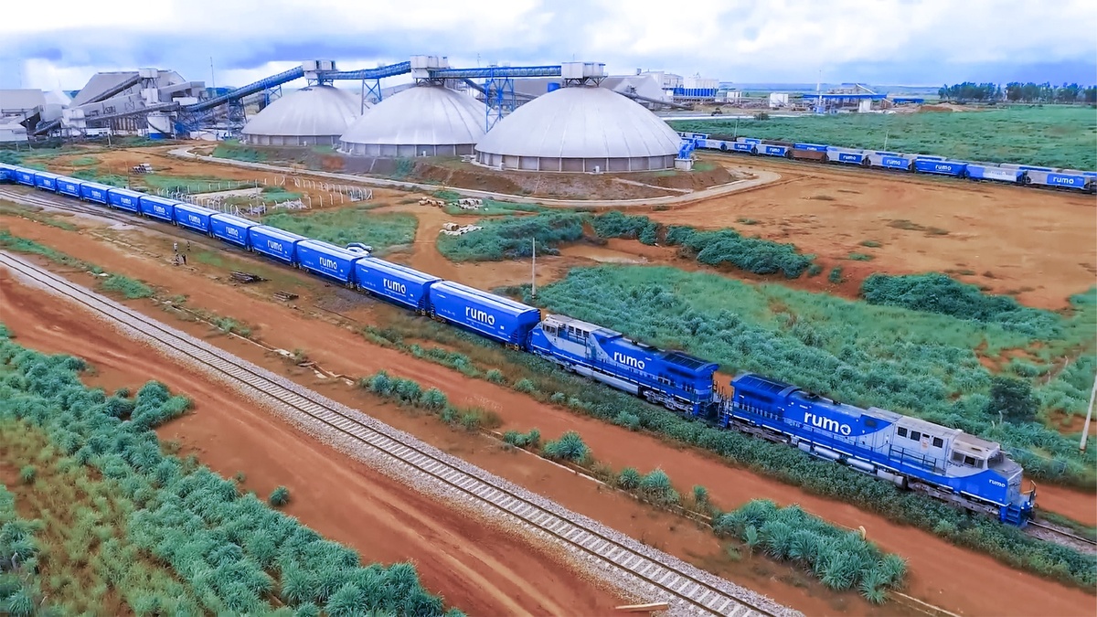  Грузовой поезд Rumo. Источник: Rumo