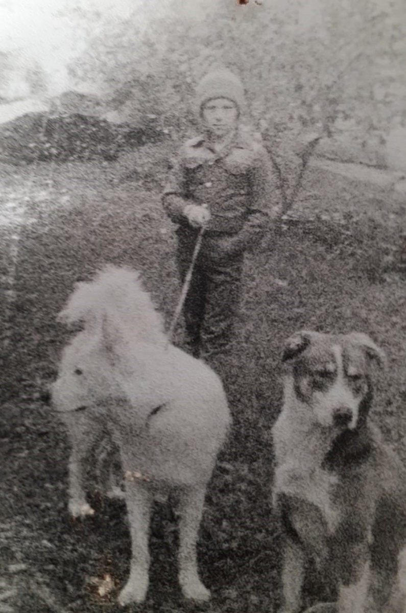 Валера с Аббой. Фото из личного архива семьи.