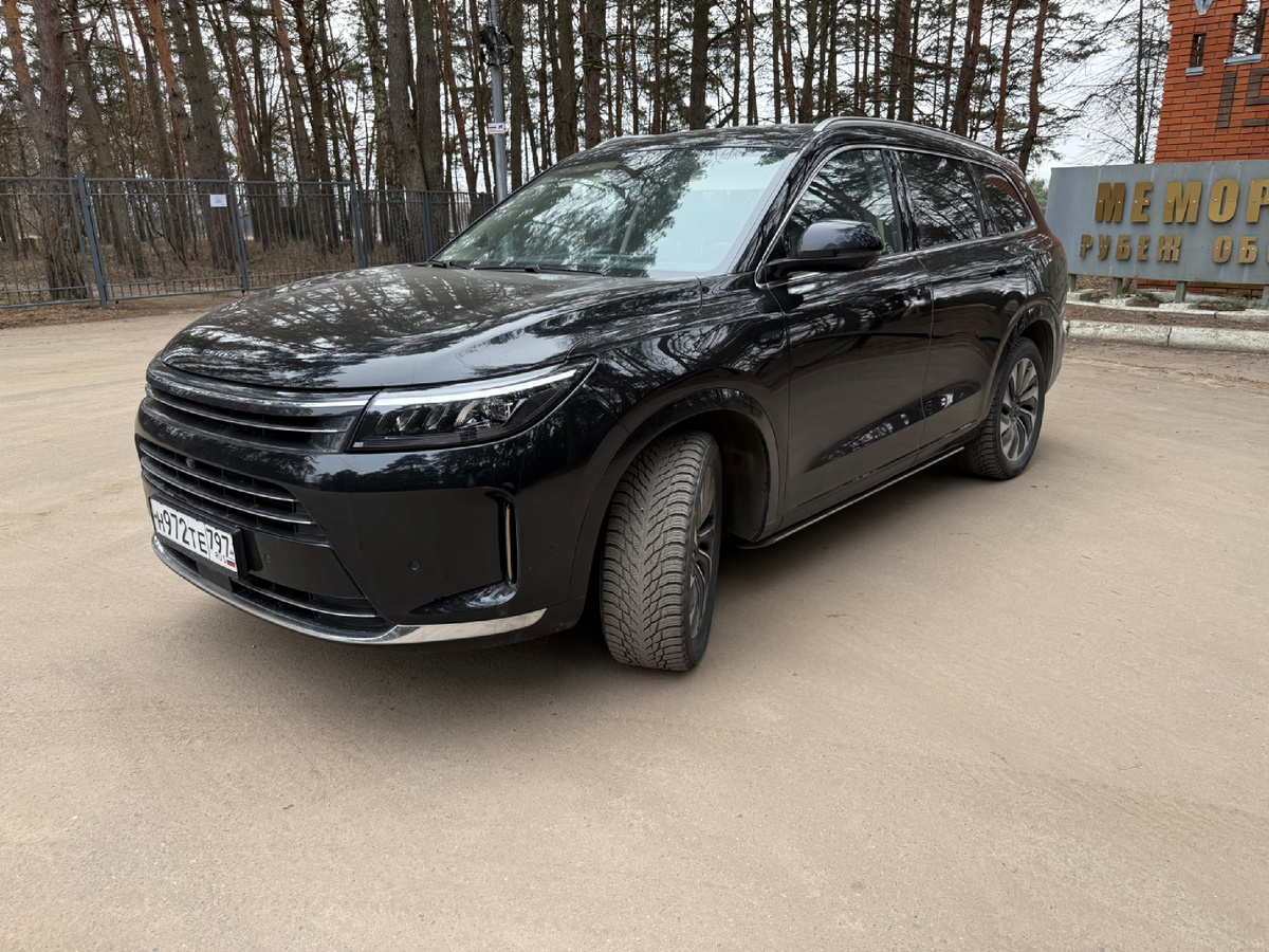 внешка сдержанная и на любителя