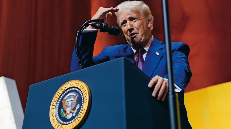    POOL VIA AP Дональд Трамп заявил, что не видит вины России в возникновении конфликта на Украине, обвиняет в нем Зеленского и Байдена