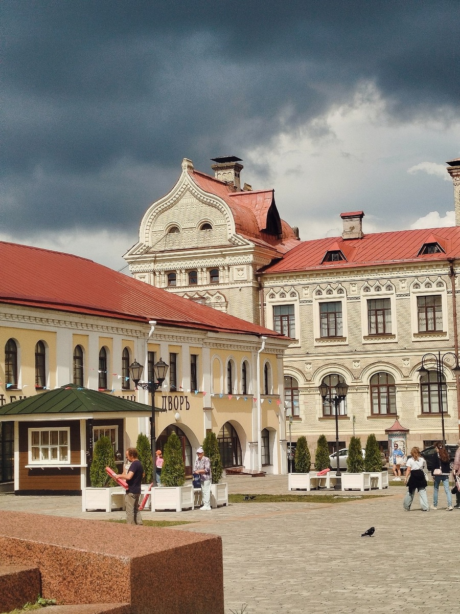 Гостиный двор Рыбинска