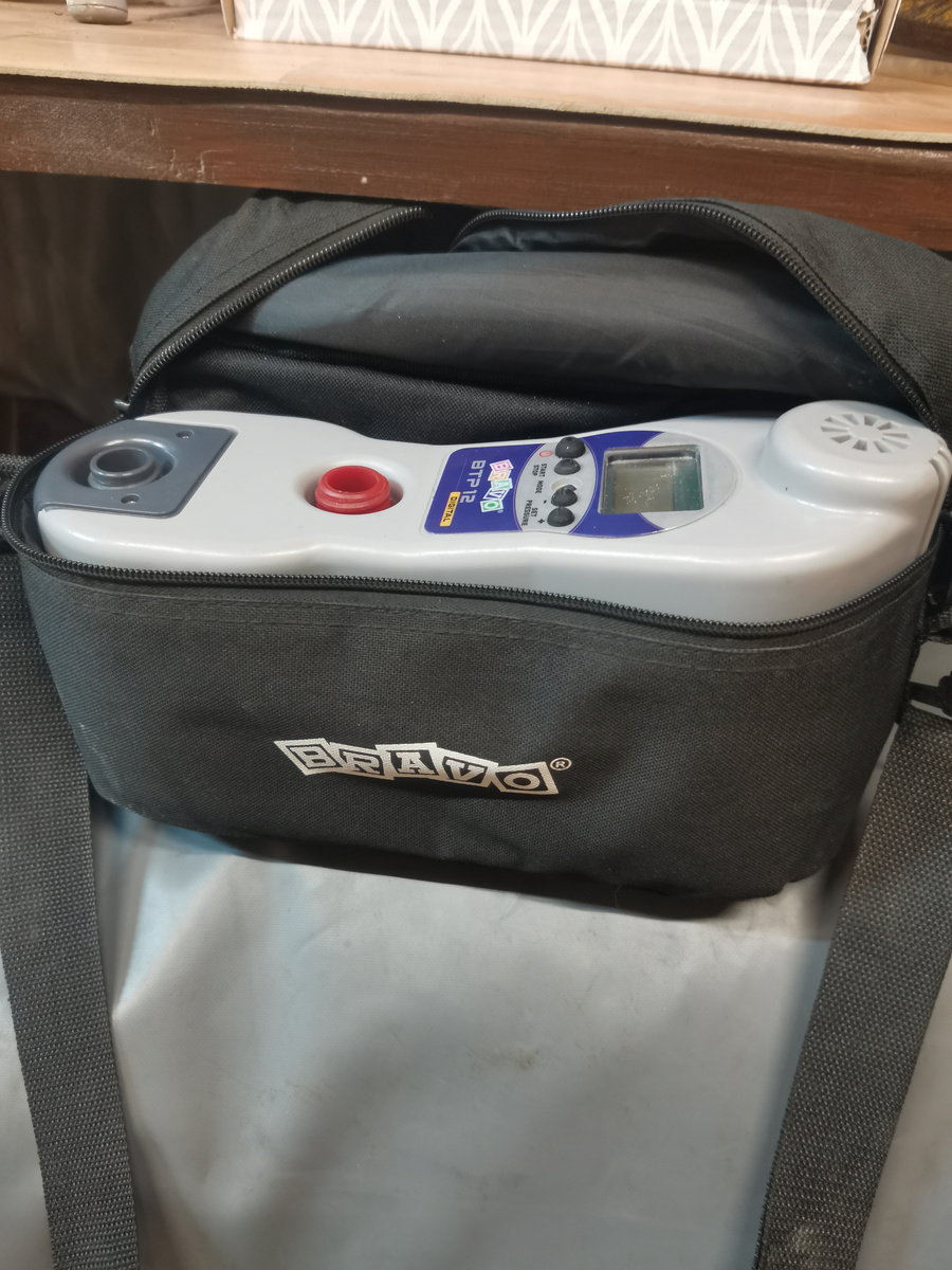 Хороший насос для лодки длиной до 3,8метра...