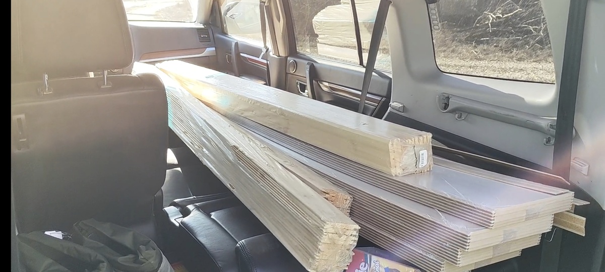 Лёгким движением руки автомобиль превращается в грузовик!!